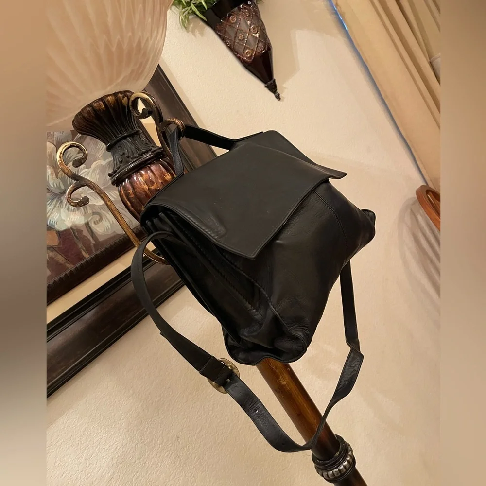 ❤️Sold❤️Hobo please check all picture of condition - Picture 8 of 17